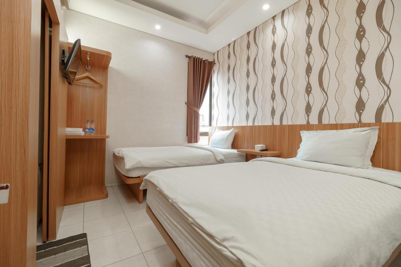 Green Apple Residence Near Sarinah Mitra Reddoorz Jakarta Exterior photo
